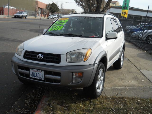 2001 Toyota RAV4 Ram 3500 Diesel 2-WD