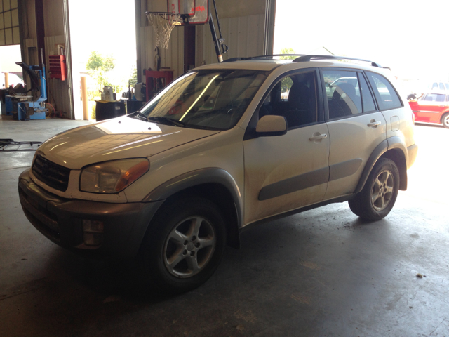 2001 Toyota RAV4 Ram 3500 Diesel 2-WD
