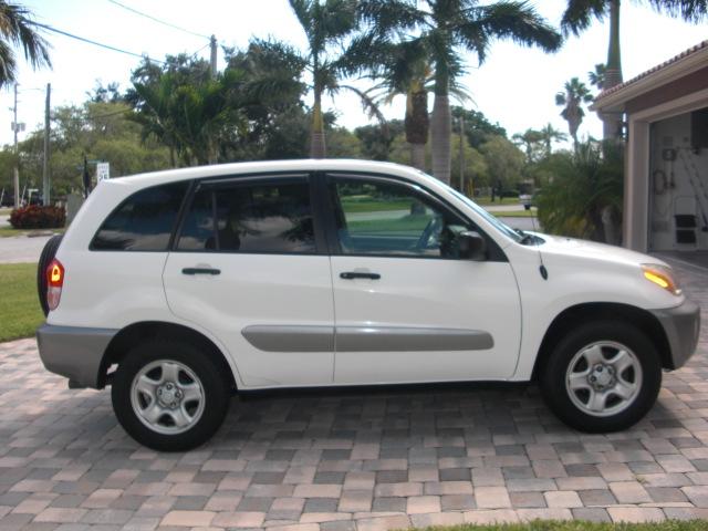 2002 Toyota RAV4 Unknown
