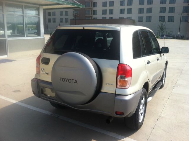 2002 Toyota RAV4 Ram 3500 Diesel 2-WD