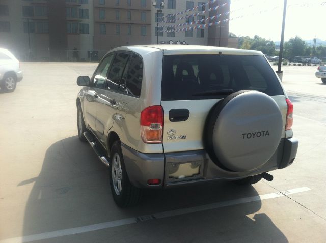 2002 Toyota RAV4 Ram 3500 Diesel 2-WD