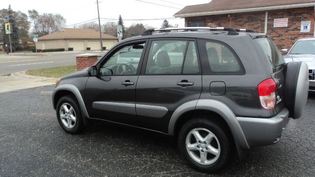 2003 Toyota RAV4 Ram 3500 Diesel 2-WD