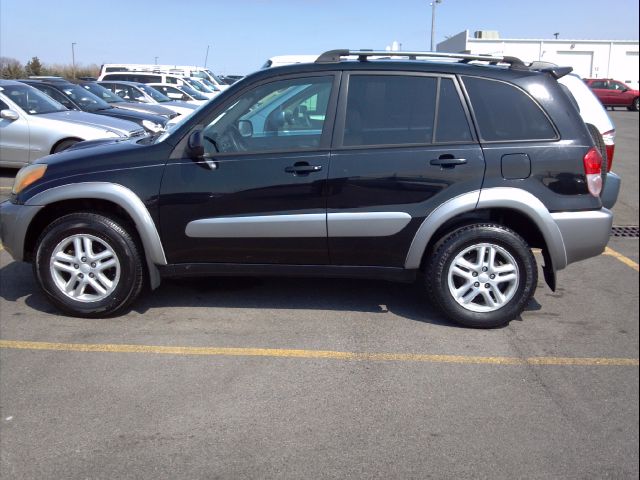 2003 Toyota RAV4 XR