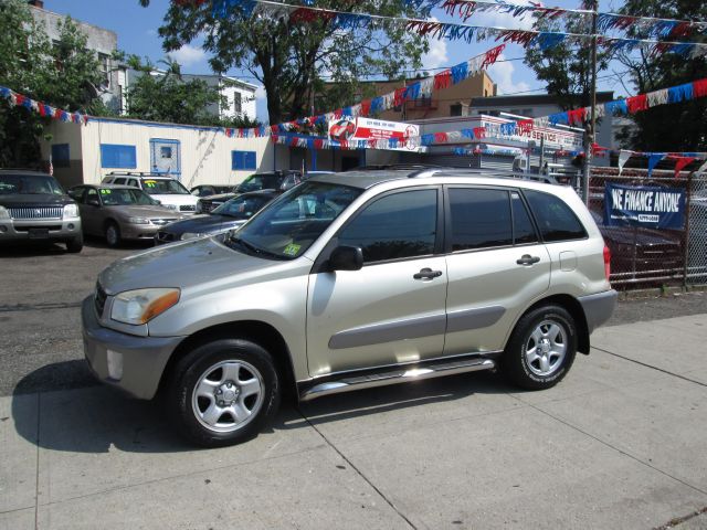 2003 Toyota RAV4 Ram 3500 Diesel 2-WD