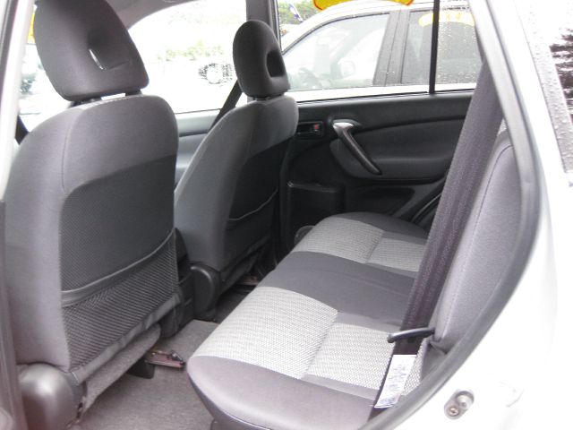 2004 Toyota RAV4 Ram 3500 Diesel 2-WD