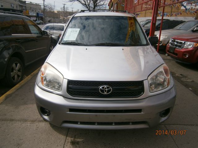 2004 Toyota RAV4 Unknown