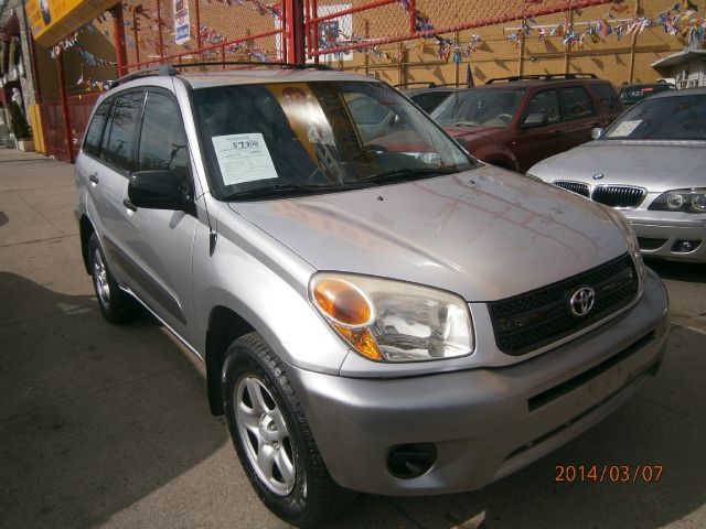 2004 Toyota RAV4 Unknown