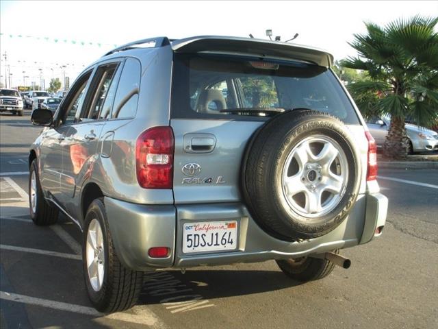 2004 Toyota RAV4 Crew Cab 4X4