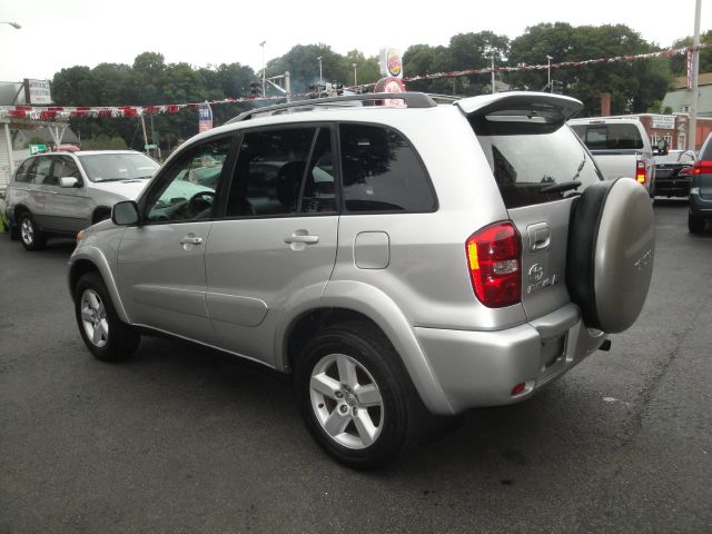 2004 Toyota RAV4 Ram 3500 Diesel 2-WD