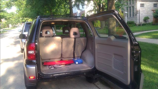 2004 Toyota RAV4 Unknown