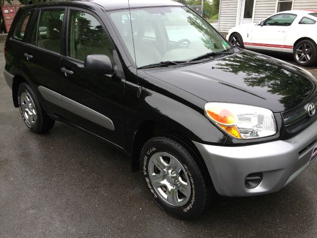 2005 Toyota RAV4 Ram 3500 Diesel 2-WD