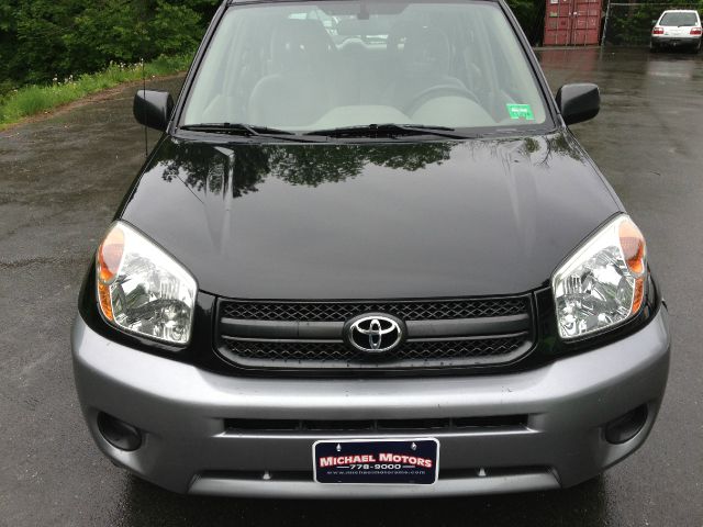 2005 Toyota RAV4 Ram 3500 Diesel 2-WD