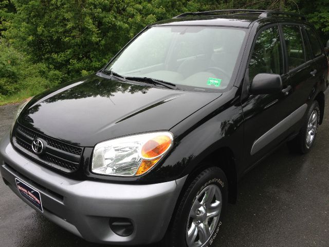 2005 Toyota RAV4 Ram 3500 Diesel 2-WD