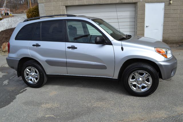2005 Toyota RAV4 Ram 3500 Diesel 2-WD