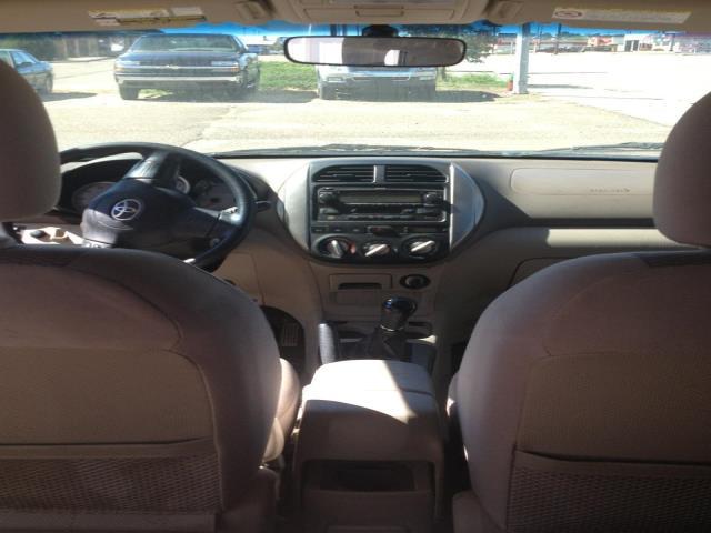 2005 Toyota RAV4 Base