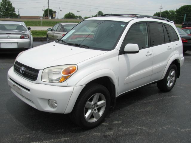 2005 Toyota RAV4 Ram 3500 Diesel 2-WD