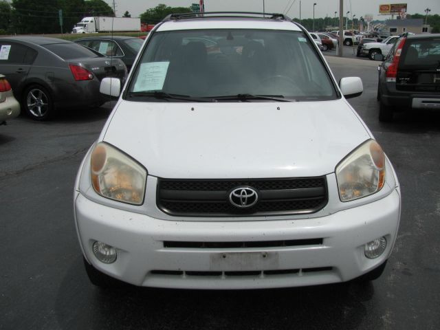 2005 Toyota RAV4 Ram 3500 Diesel 2-WD
