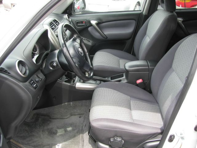 2005 Toyota RAV4 Ram 3500 Diesel 2-WD