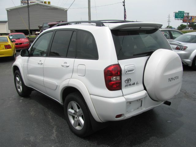 2005 Toyota RAV4 Ram 3500 Diesel 2-WD