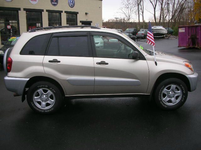2005 Toyota RAV4 Ram 3500 Diesel 2-WD
