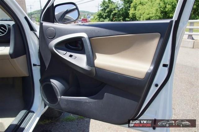 2009 Toyota RAV4 Unknown