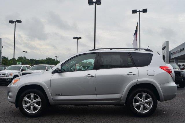 2009 Toyota RAV4 SLT 25