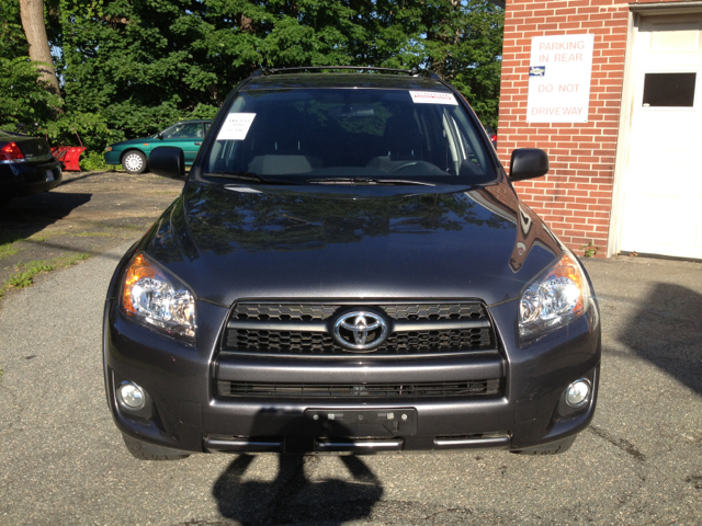 2010 Toyota RAV4 SE V-6