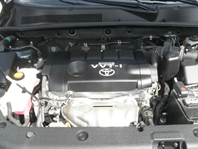 2010 Toyota RAV4 SE V-6