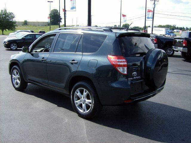 2010 Toyota RAV4 Crew Cab 126.0 WB 2WD SLE2