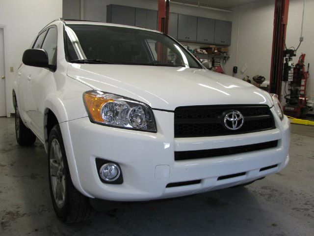 2010 Toyota RAV4 SE V-6
