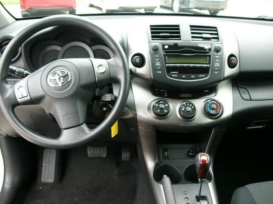 2010 Toyota RAV4 SE V-6