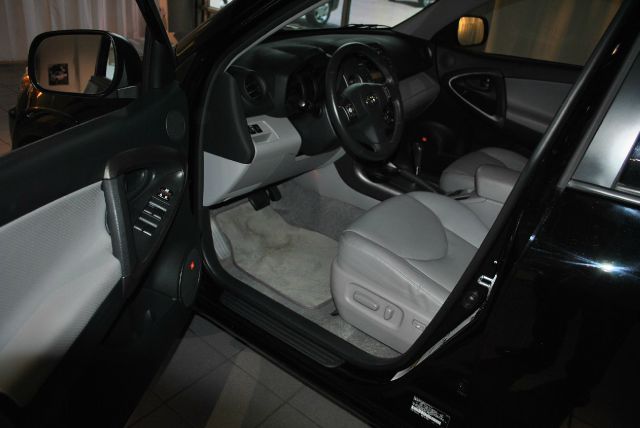 2010 Toyota RAV4 All-weather Pack