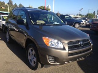2010 Toyota RAV4 ES LX