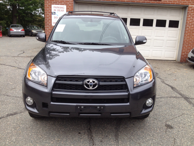 2010 Toyota RAV4 SE V-6