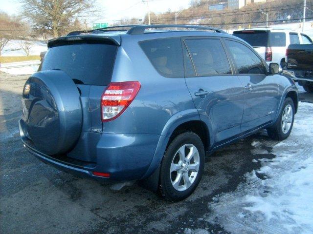 2010 Toyota RAV4 SLT 25