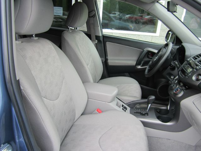 2010 Toyota RAV4 ES LX