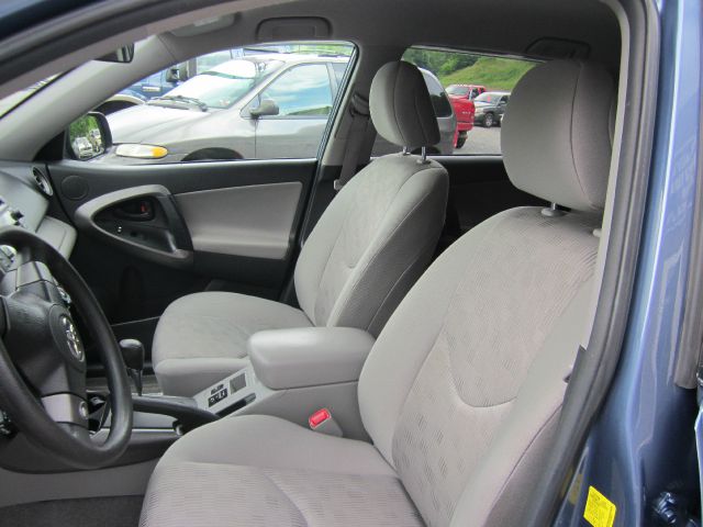 2010 Toyota RAV4 ES LX