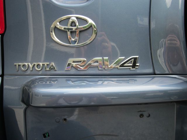 2010 Toyota RAV4 ES LX
