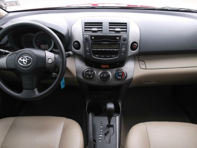 2011 Toyota RAV4 XLE AWD Van