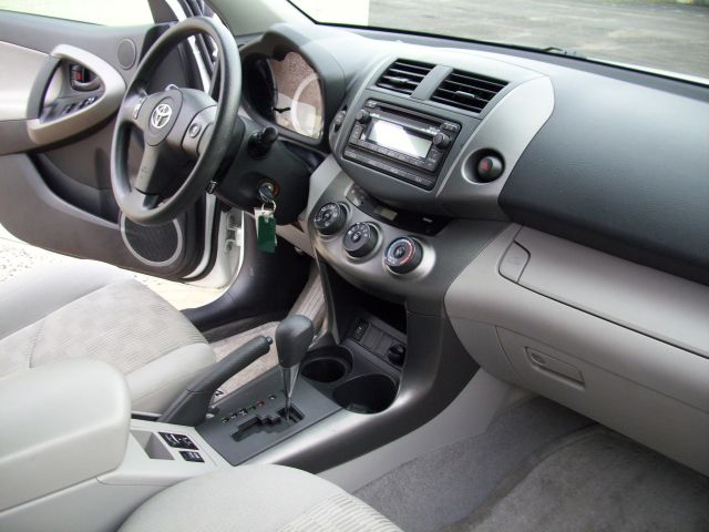 2012 Toyota RAV4 5dr 7-pass Van LE AWD (SE)