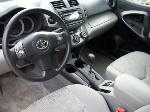 2012 Toyota RAV4 5dr 7-pass Van LE AWD (SE)