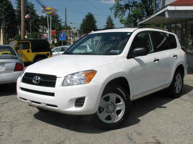 2012 Toyota RAV4 Crew Cab Amarillo 4X4
