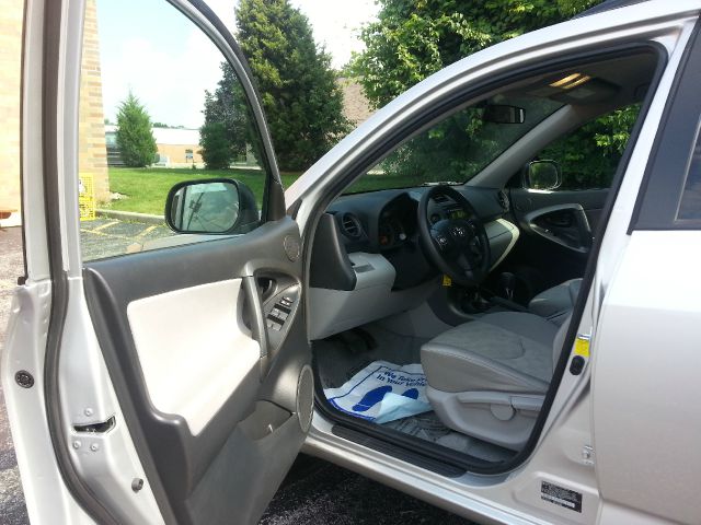 2012 Toyota RAV4 Hbrio5 LX