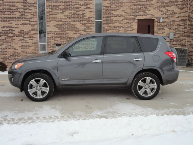 2012 Toyota RAV4 SE V-6