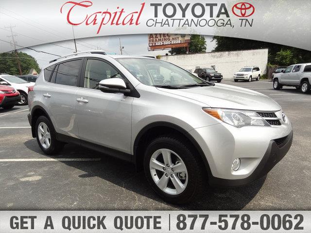 2013 Toyota RAV4 SE 4 Dr
