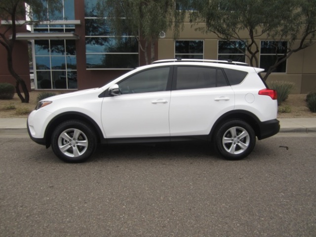 2013 Toyota RAV4 SEL Sport Utility 4D