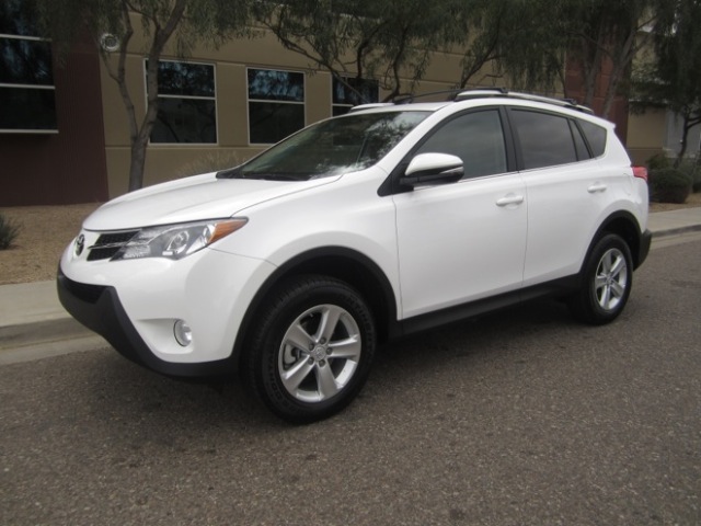 2013 Toyota RAV4 SEL Sport Utility 4D
