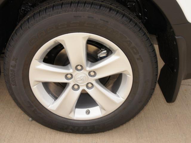 2013 Toyota RAV4 SEL Sport Utility 4D