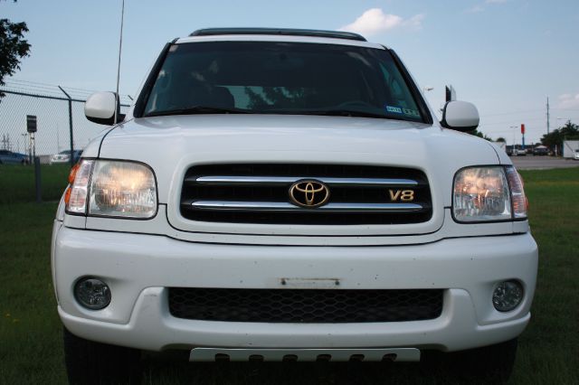 2001 Toyota Sequoia Super