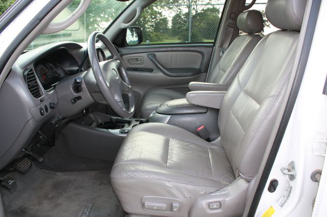 2001 Toyota Sequoia Super
